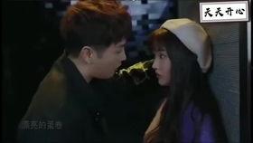 国产情侣在线视频久,浪漫瞬间，甜蜜共享  第3张